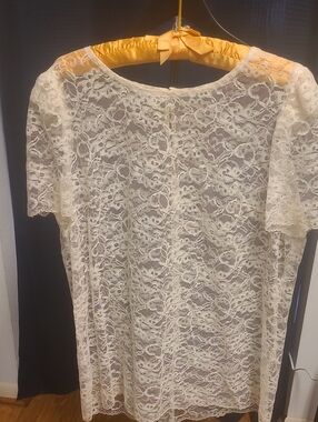Hand Crafted Cream Lace Short Sleeve Blouse
